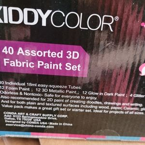 40 Piece fabric paint set